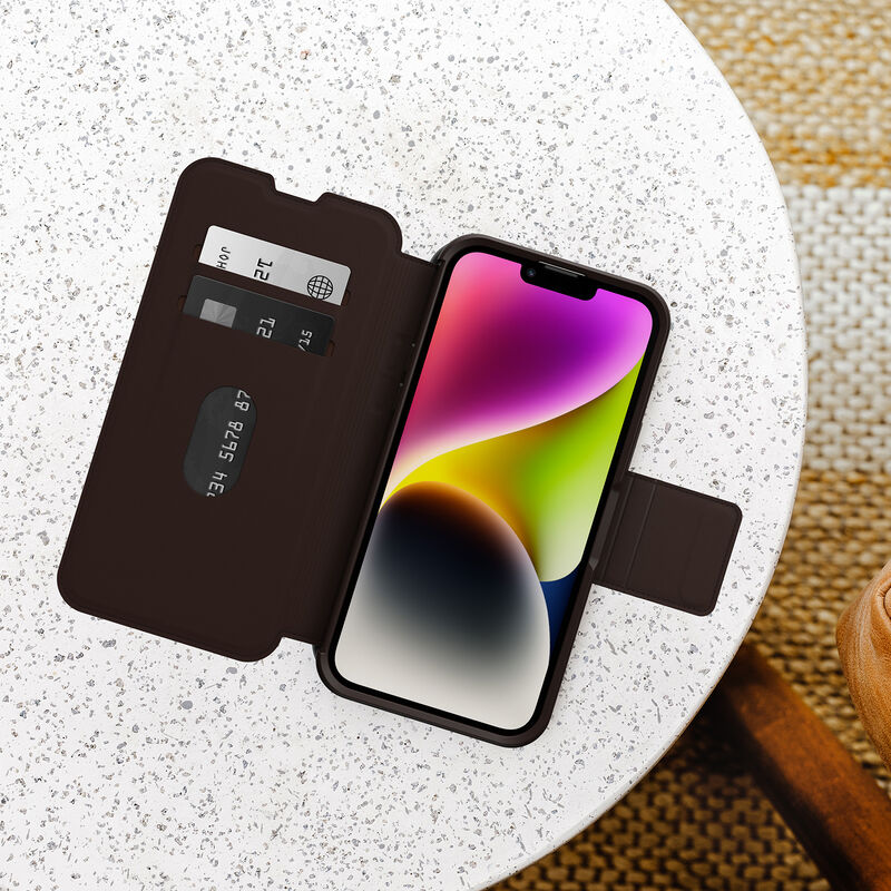product image 4 - iPhone 14 Plus Case Strada Series Folio Case